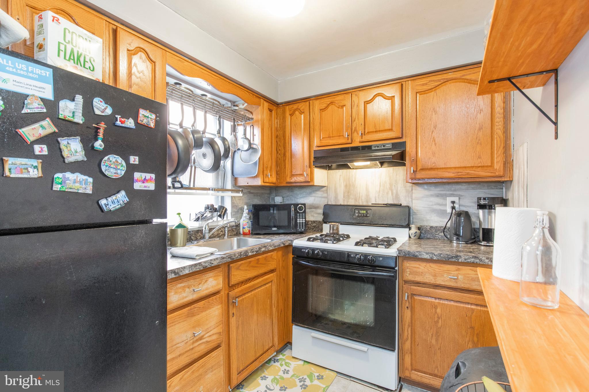 5 South Manor Road Broomall, PA 19008 - Photo 16 of 20 1st floor Kitchen