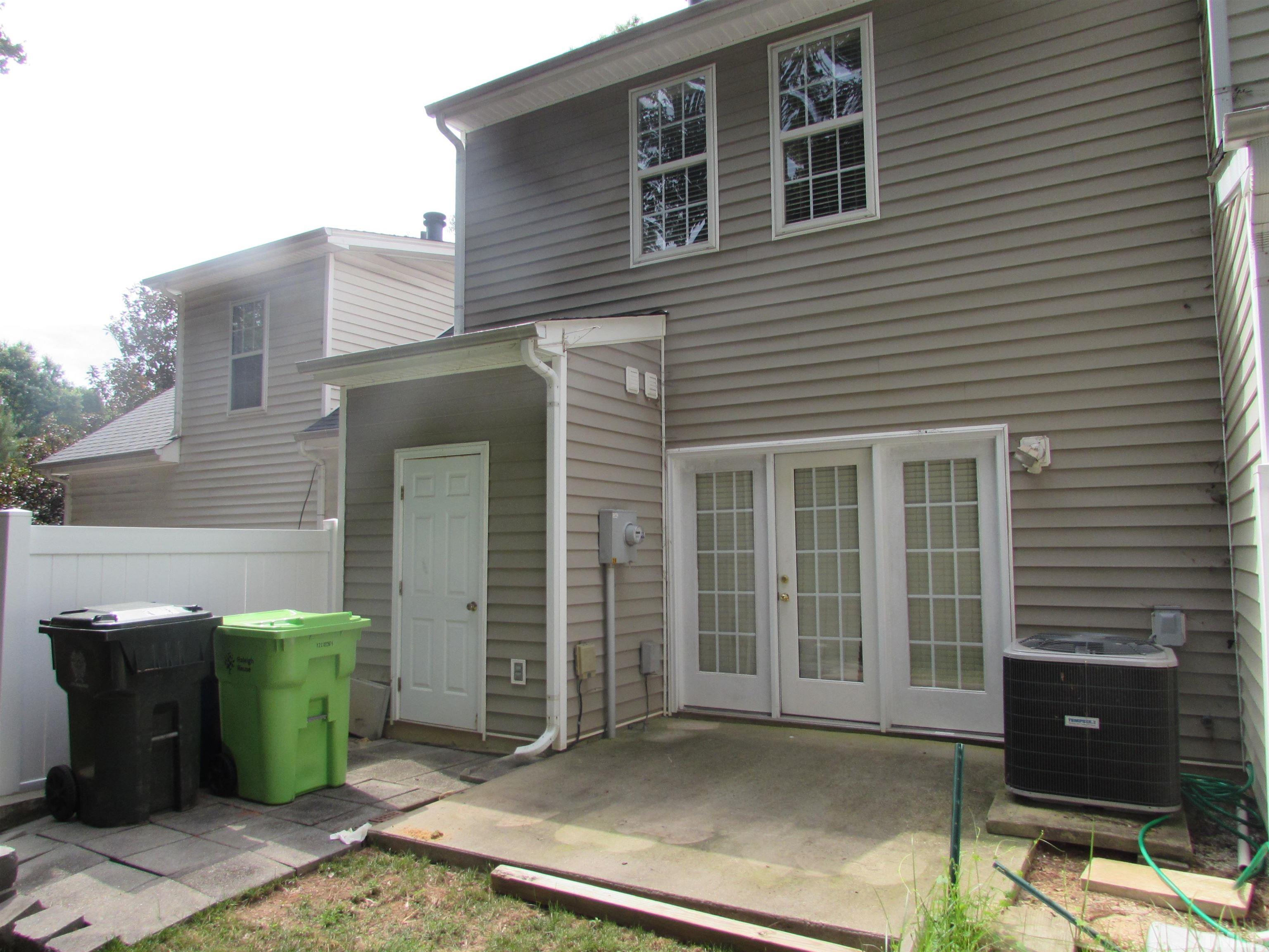 802 Rothshire Court Raleigh, NC 27615 - Photo 24 of 29 a front view of a house with garden