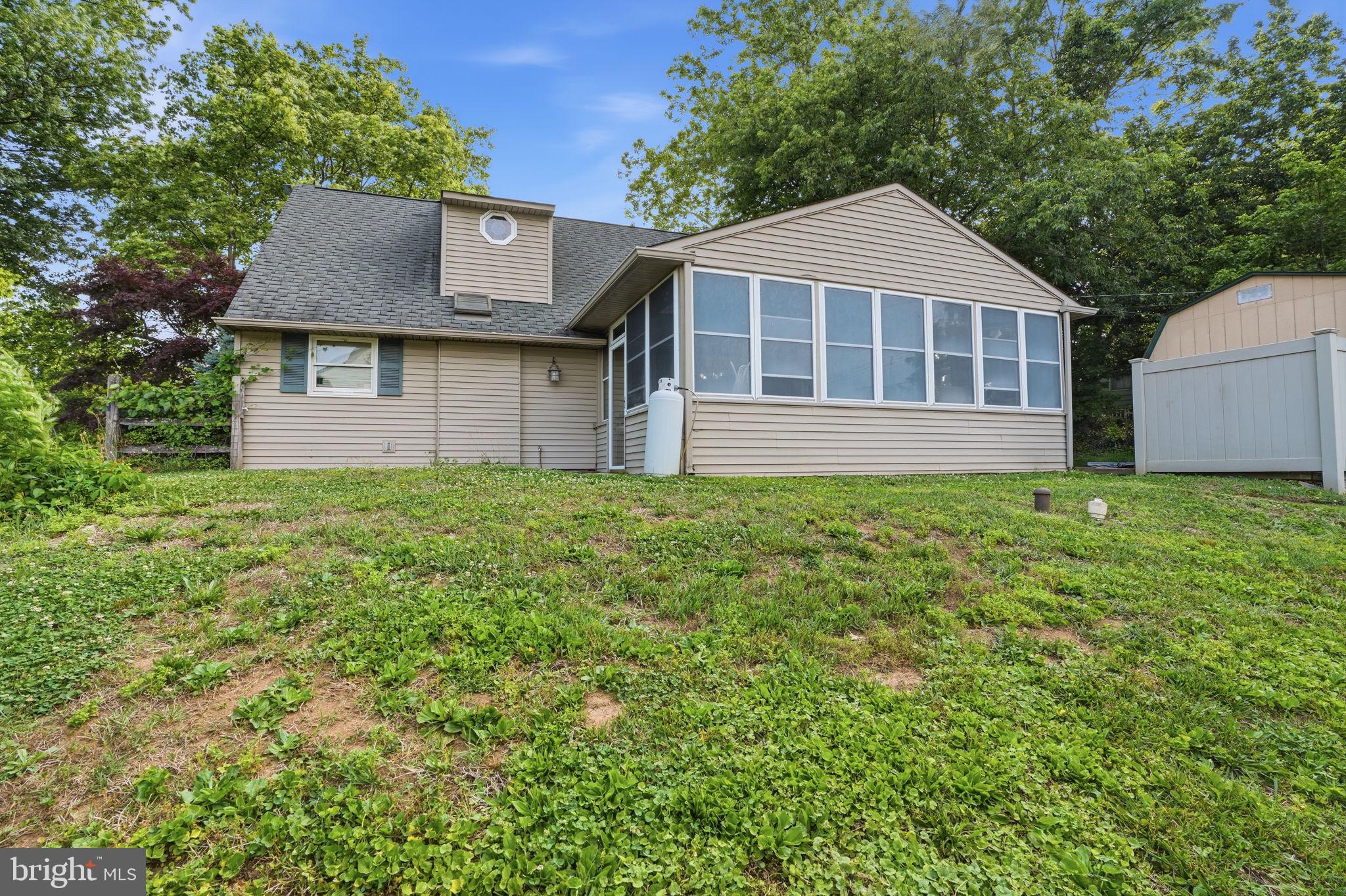 2 Quay Road Levittown, PA 19057 - Photo 28 of 32