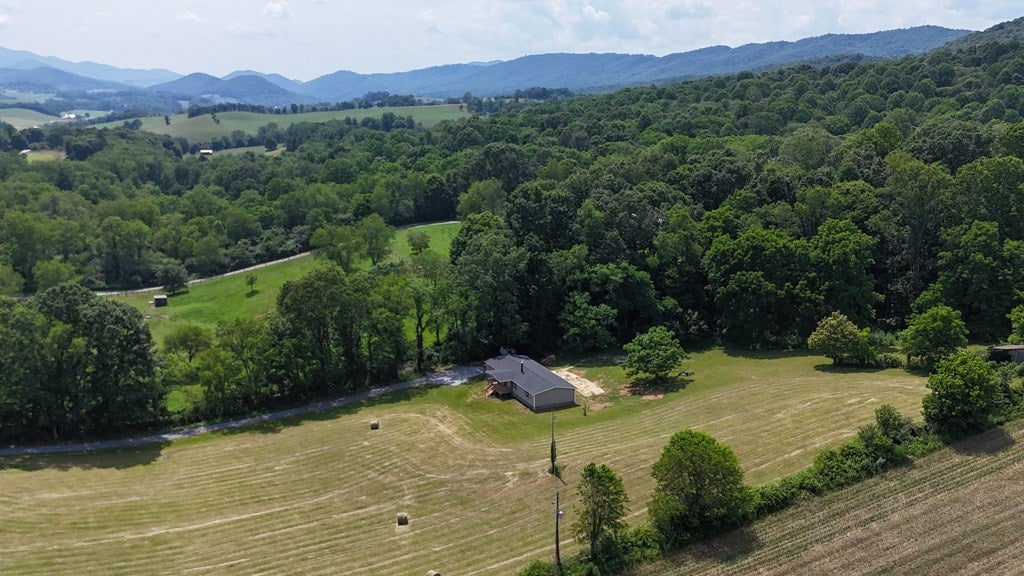 385 Lead Mine Road Sugar Grove, VA 24375 - Photo 26 of 42 Gallery Image 26