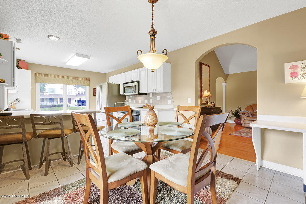 1402 Grove Point Road Wilmington, NC 28409 - Photo 11 of 31 1402GrovePointRoad-12
