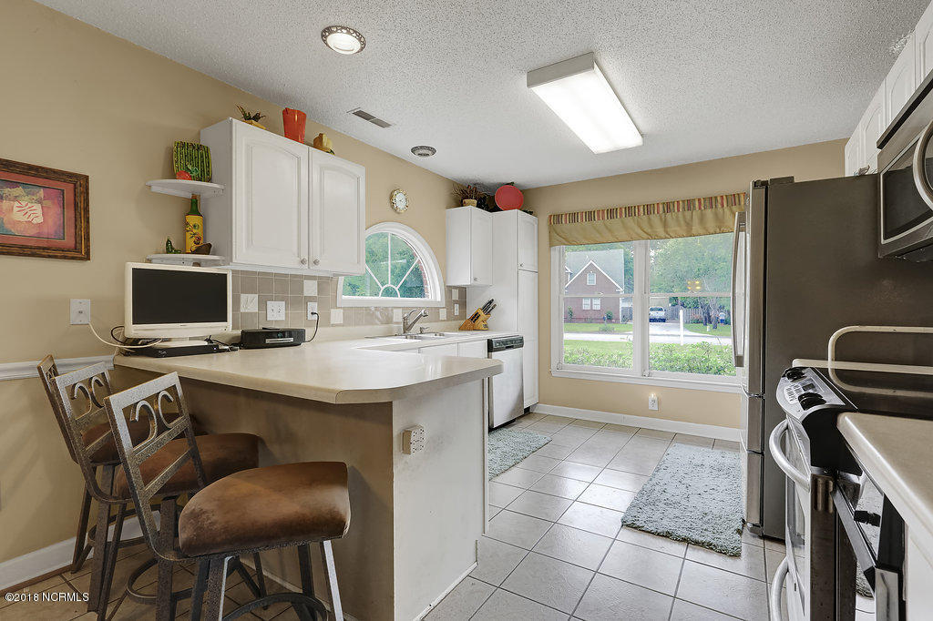 1402 Grove Point Road Wilmington, NC 28409 - Photo 13 of 31 1402GrovePointRoad-14