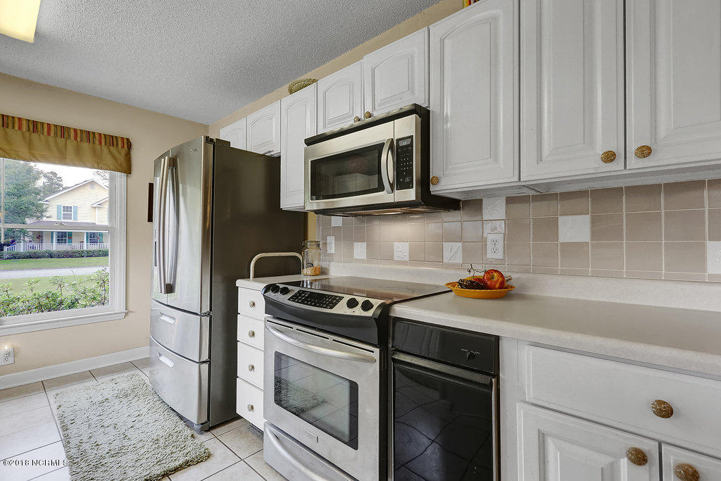 1402 Grove Point Road Wilmington, NC 28409 - Photo 14 of 31 1402GrovePointRoad-15