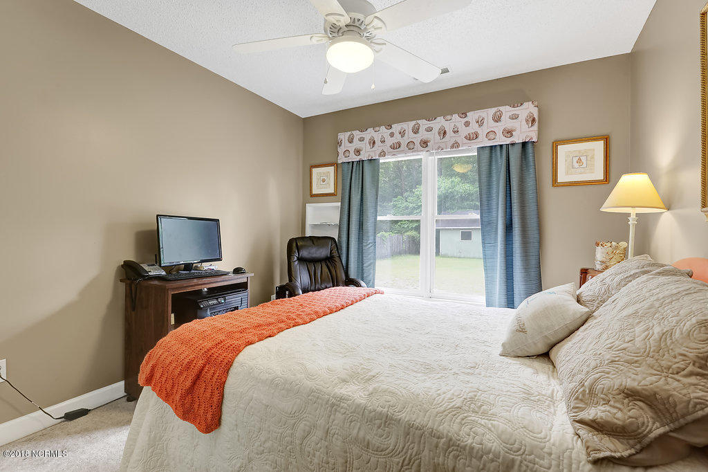1402 Grove Point Road Wilmington, NC 28409 - Photo 24 of 31 1402GrovePointRoad-25