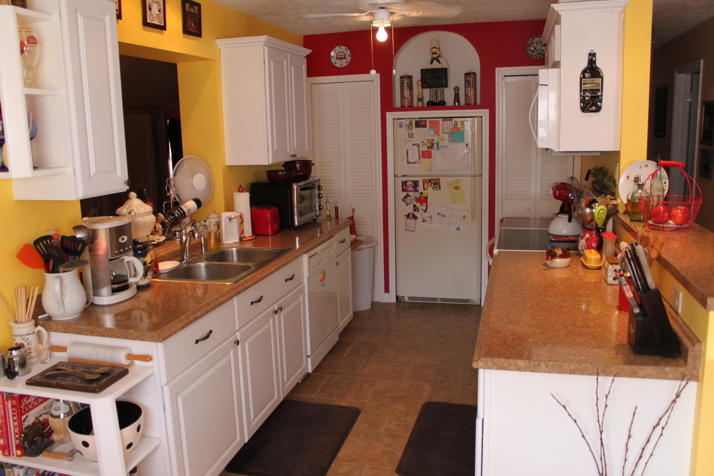 121 5th Street Jupiter, FL 33458 - Photo 4 of 34 IMG_5611