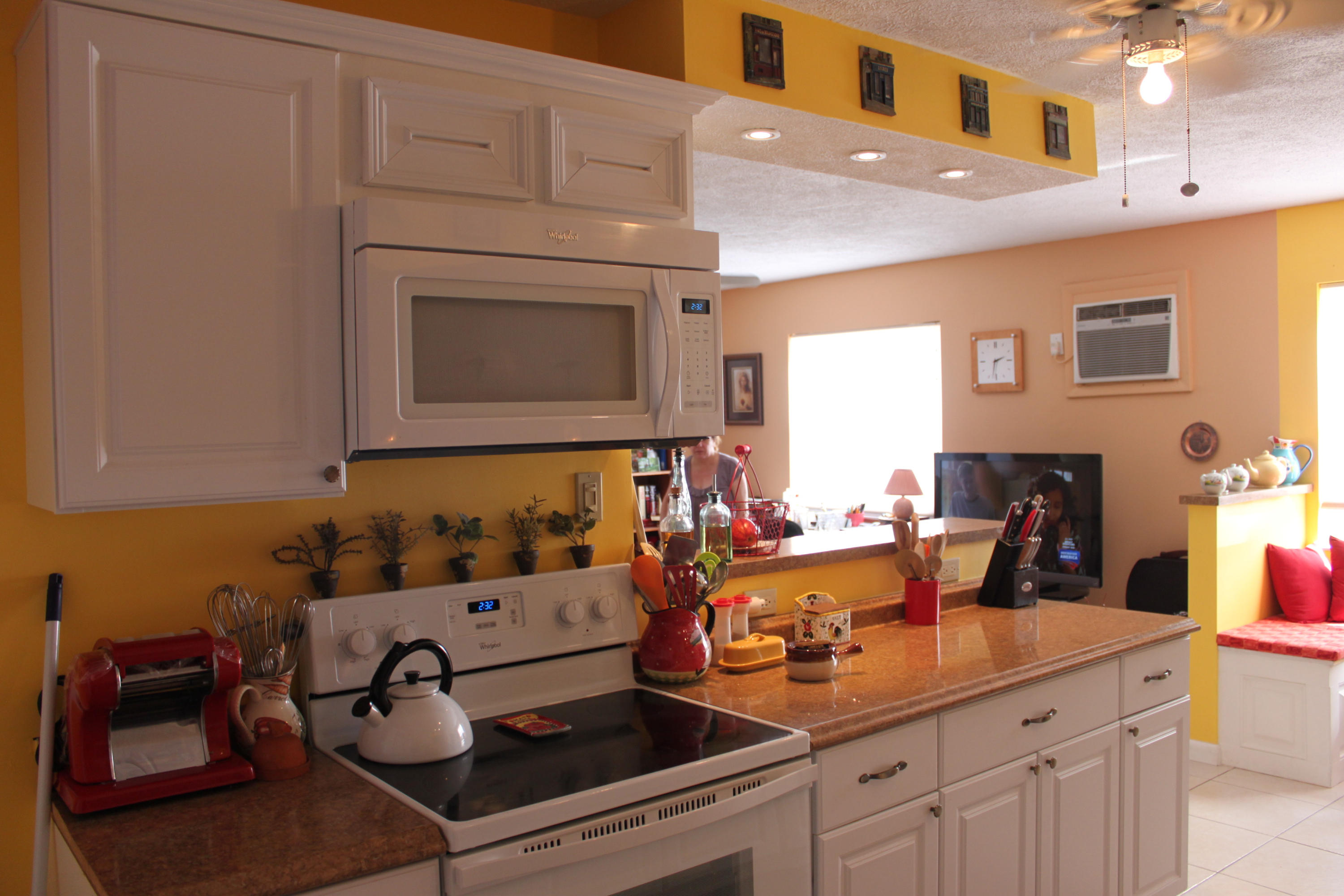 121 5th Street Jupiter, FL 33458 - Photo 6 of 34 IMG_5616