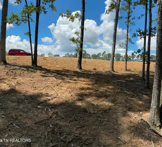 $199,900 | 121 Cherry Tree Lane, Loudon, TN 37774