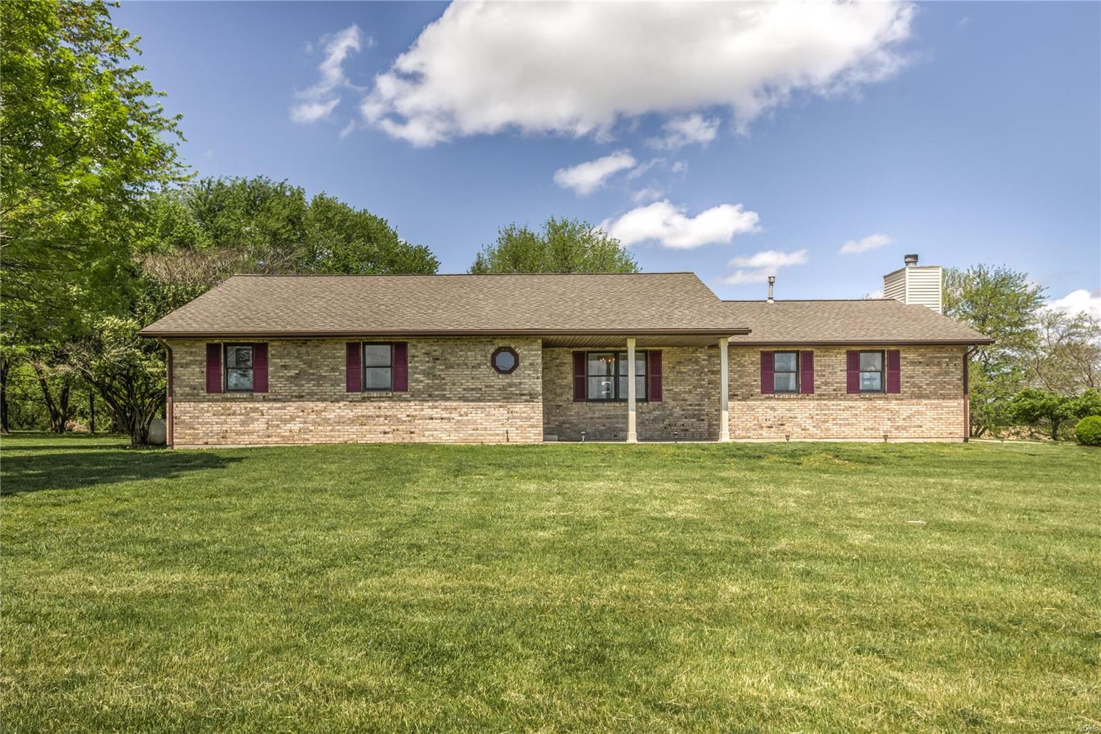 8433 Old Lebanon Troy Road Troy, IL 62294 - Photo 2 of 35 Gallery Image 2
