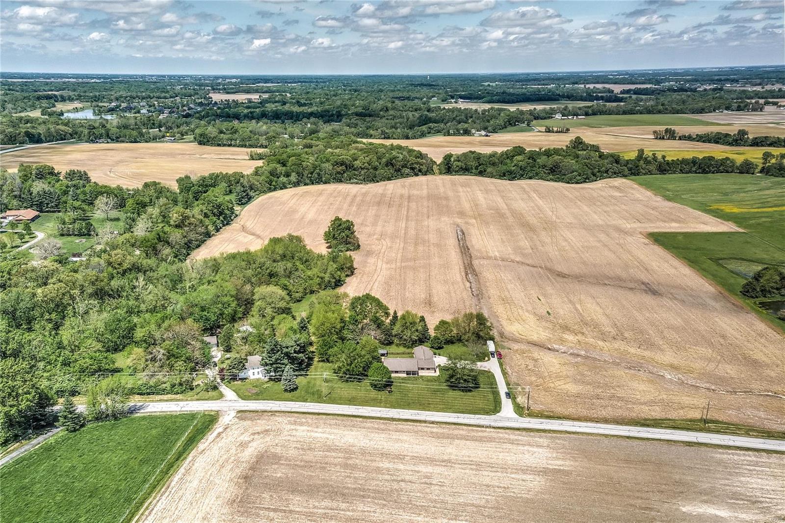 8433 Old Lebanon Troy Road Troy, IL 62294 - Photo 13 of 35 Gallery Image 13