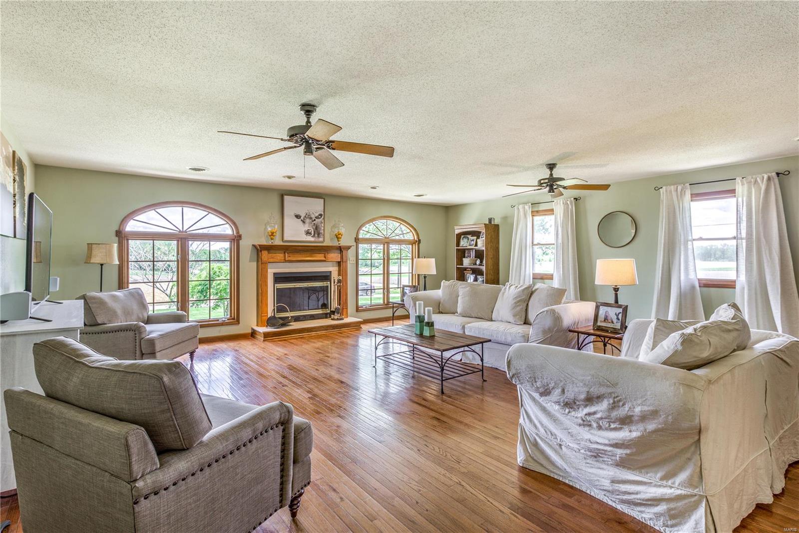 8433 Old Lebanon Troy Road Troy, IL 62294 - Photo 27 of 35 Gallery Image 27