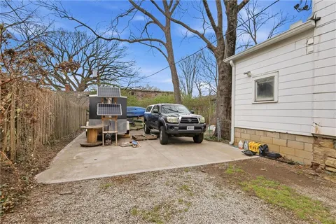$329,000 | 4008 Charlotte Street, Kansas City, MO 64110