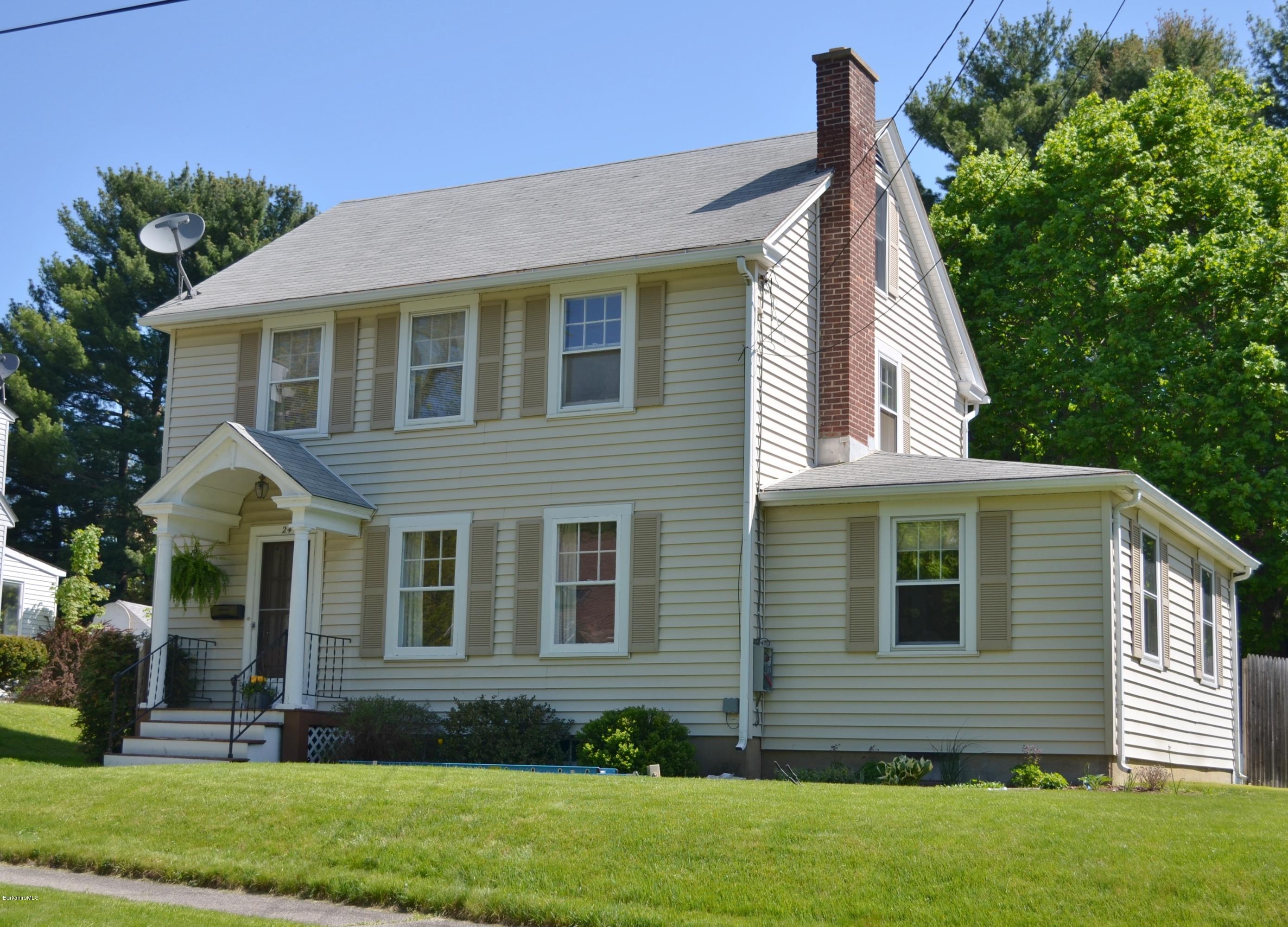 24 Ridgeway Avenue Pittsfield, MA 01201 - Photo 2 of 21 24 Ridgeway Ave Pittsfield