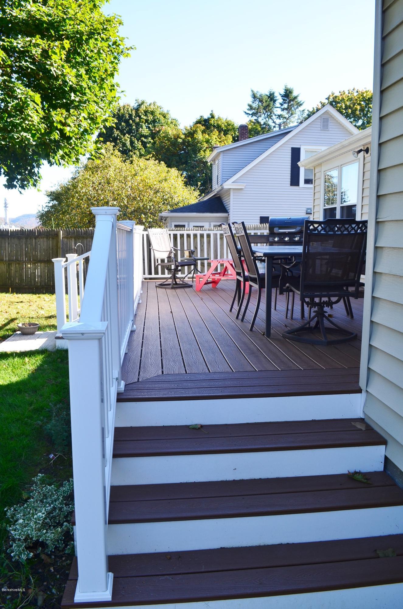 24 Ridgeway Avenue Pittsfield, MA 01201 - Photo 18 of 21 Deck