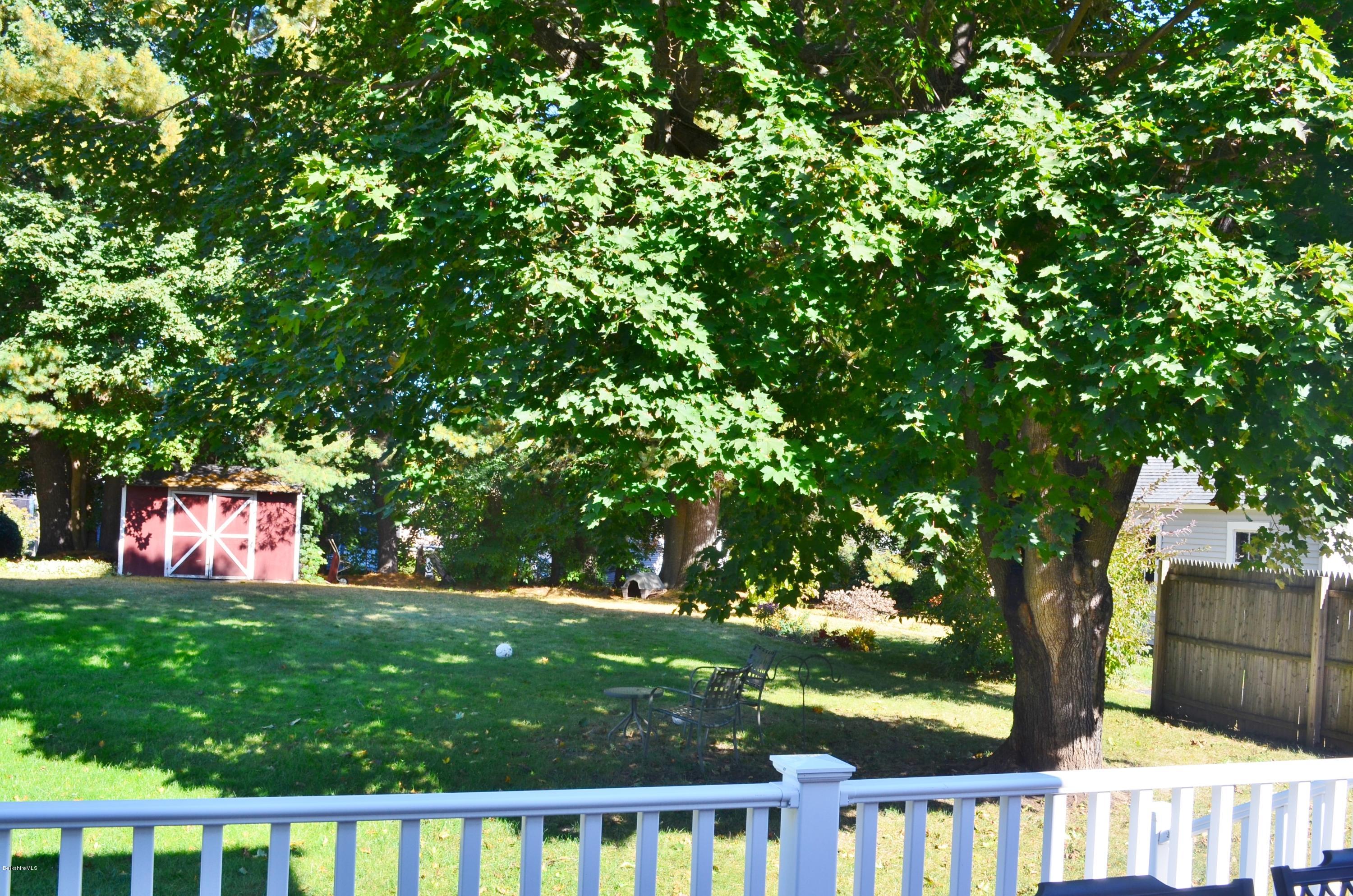 24 Ridgeway Avenue Pittsfield, MA 01201 - Photo 19 of 21 Yard