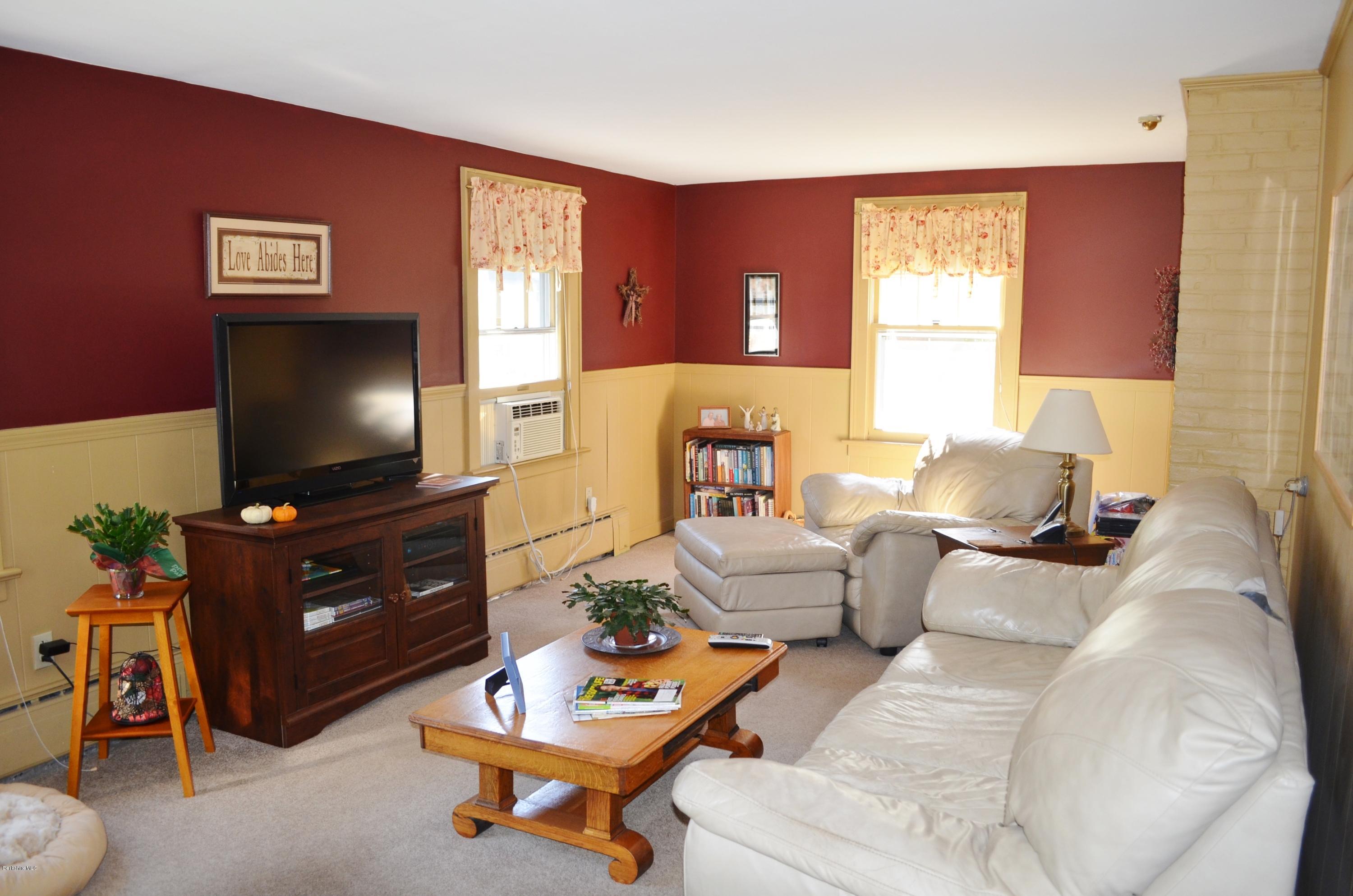 24 Ridgeway Avenue Pittsfield, MA 01201 - Photo 5 of 21 Den (2)
