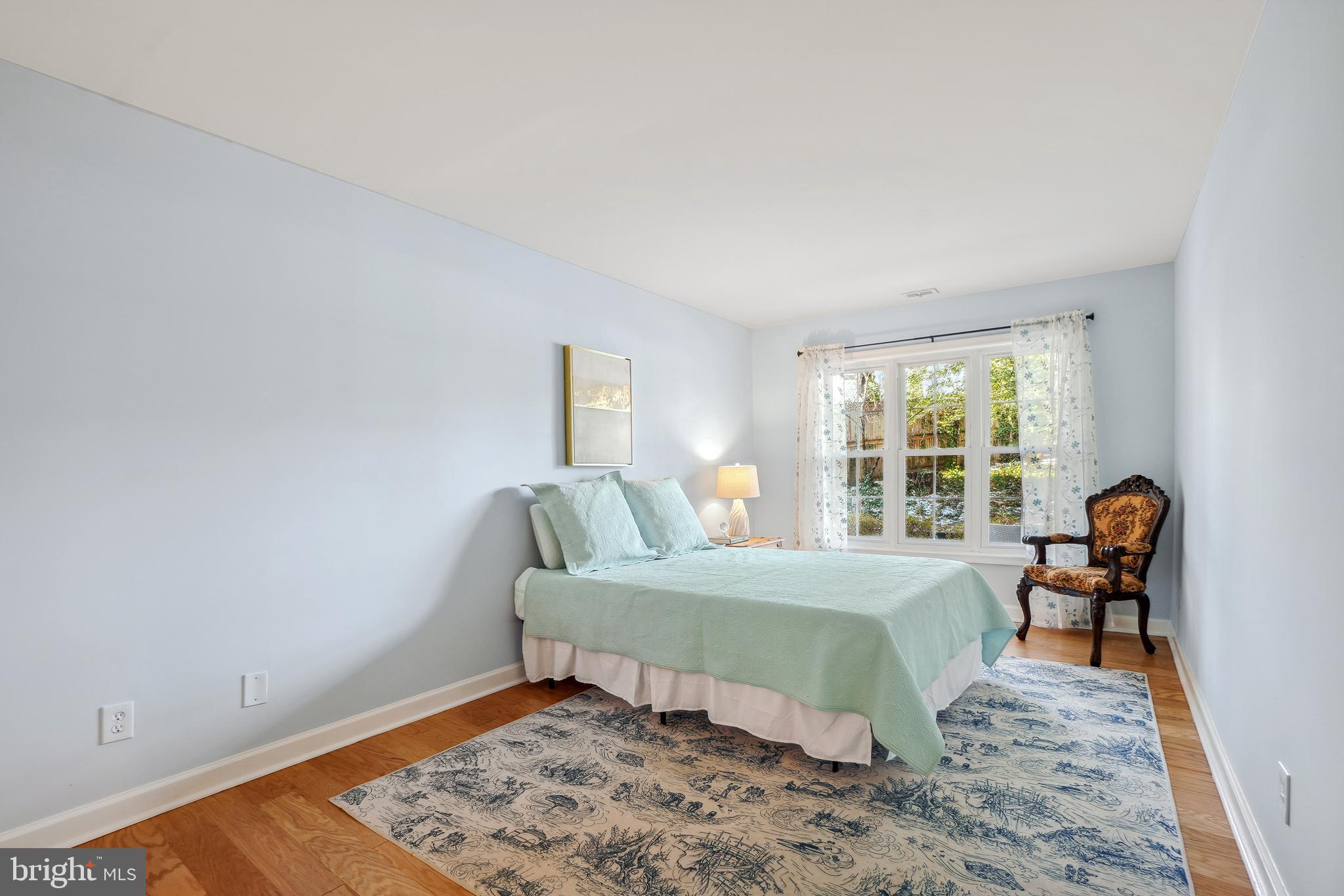 1937 Lyttonsville Road Silver Spring, MD 20910 - Photo 10 of 30 Wall of windows to let in the light