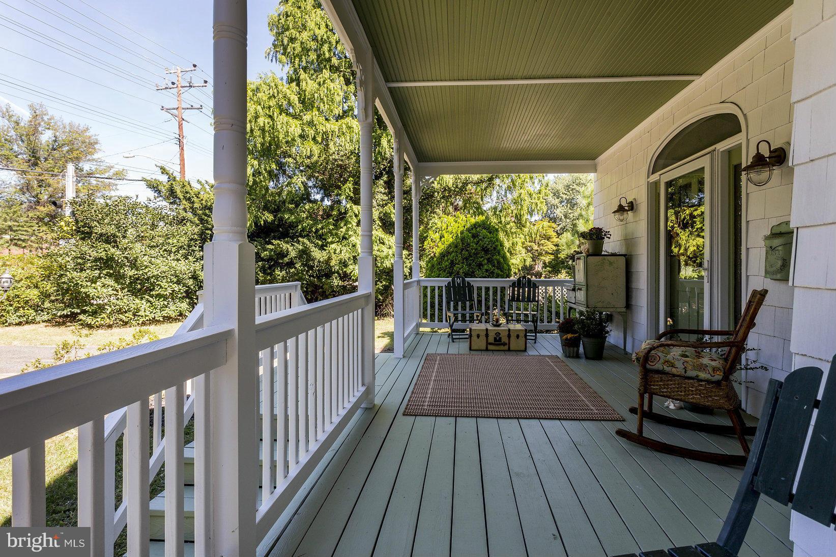1507 Frederick Road Catonsville, MD 21228 - Photo 4 of 28 Perfect spot for relaxing or entertaining!