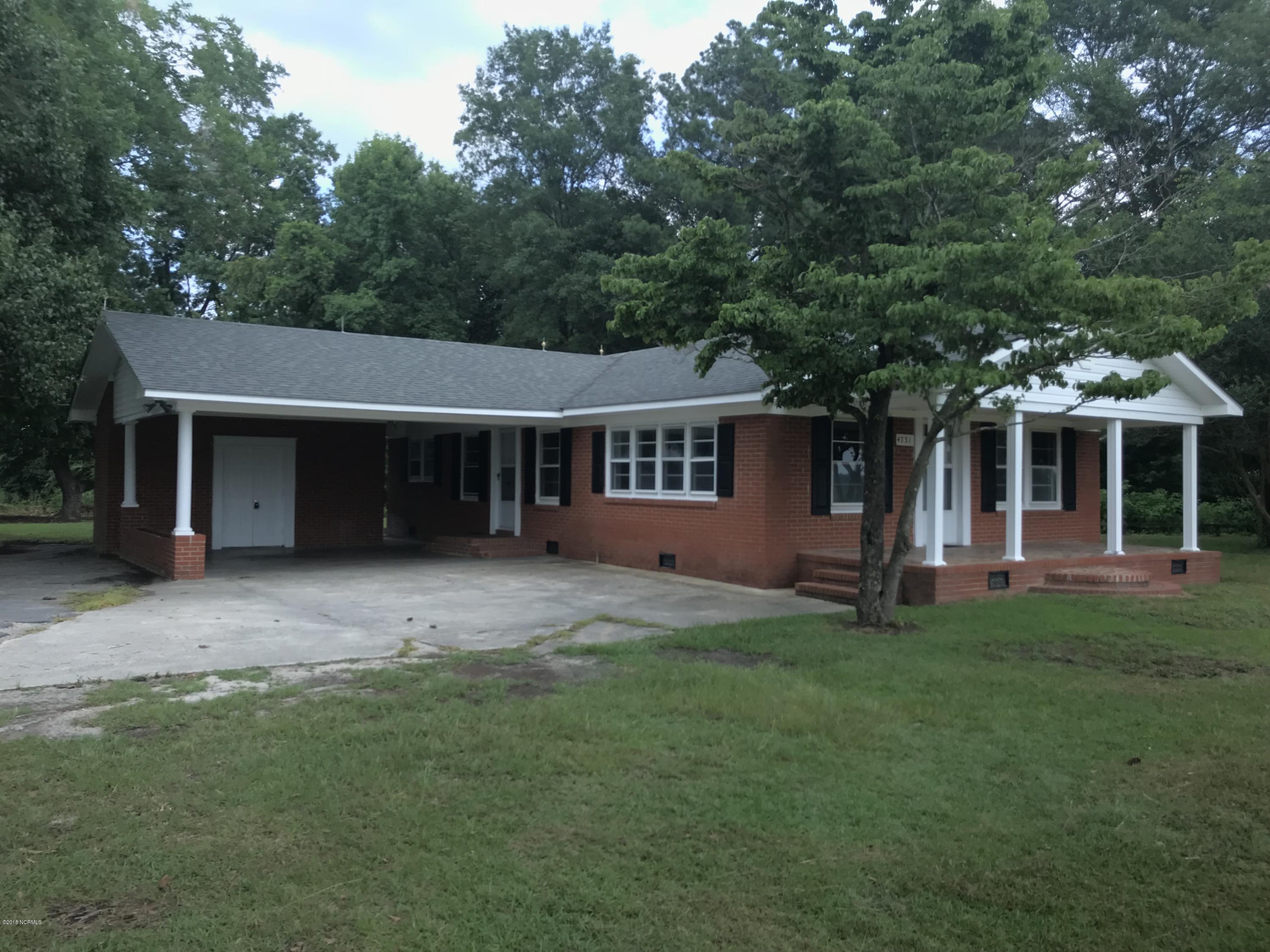 4731 Bonnetsville Road Clinton, NC 28328 - Photo 3 of 15 Front of Home 3