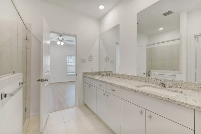 $2,600 | 11927 Pondwood Drive, Cypress, TX 77429