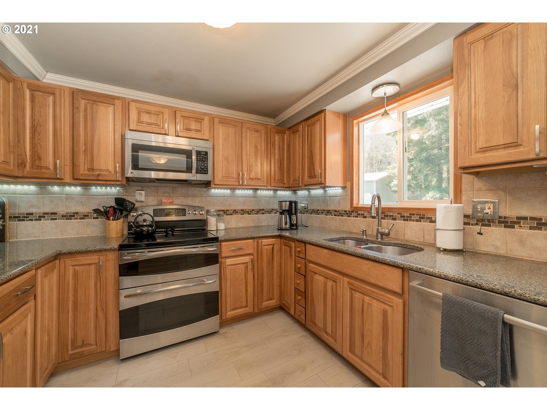 621 Ragland Road Longview, WA 98632 - Photo 8 of 31 Gallery Image 8