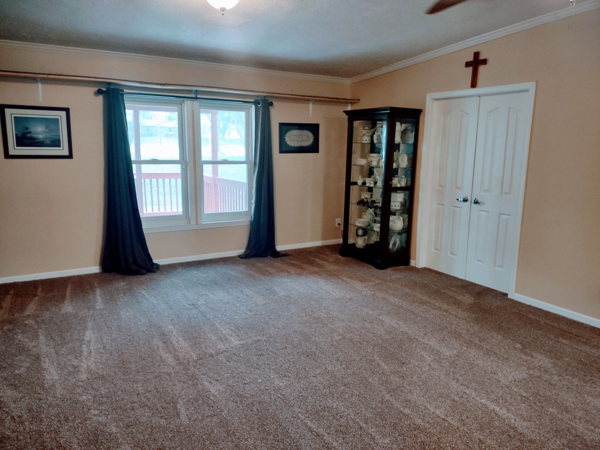 6841 Bethel Road Goodlettsville, TN 37072 - Photo 13 of 27 a view of an empty room with a window