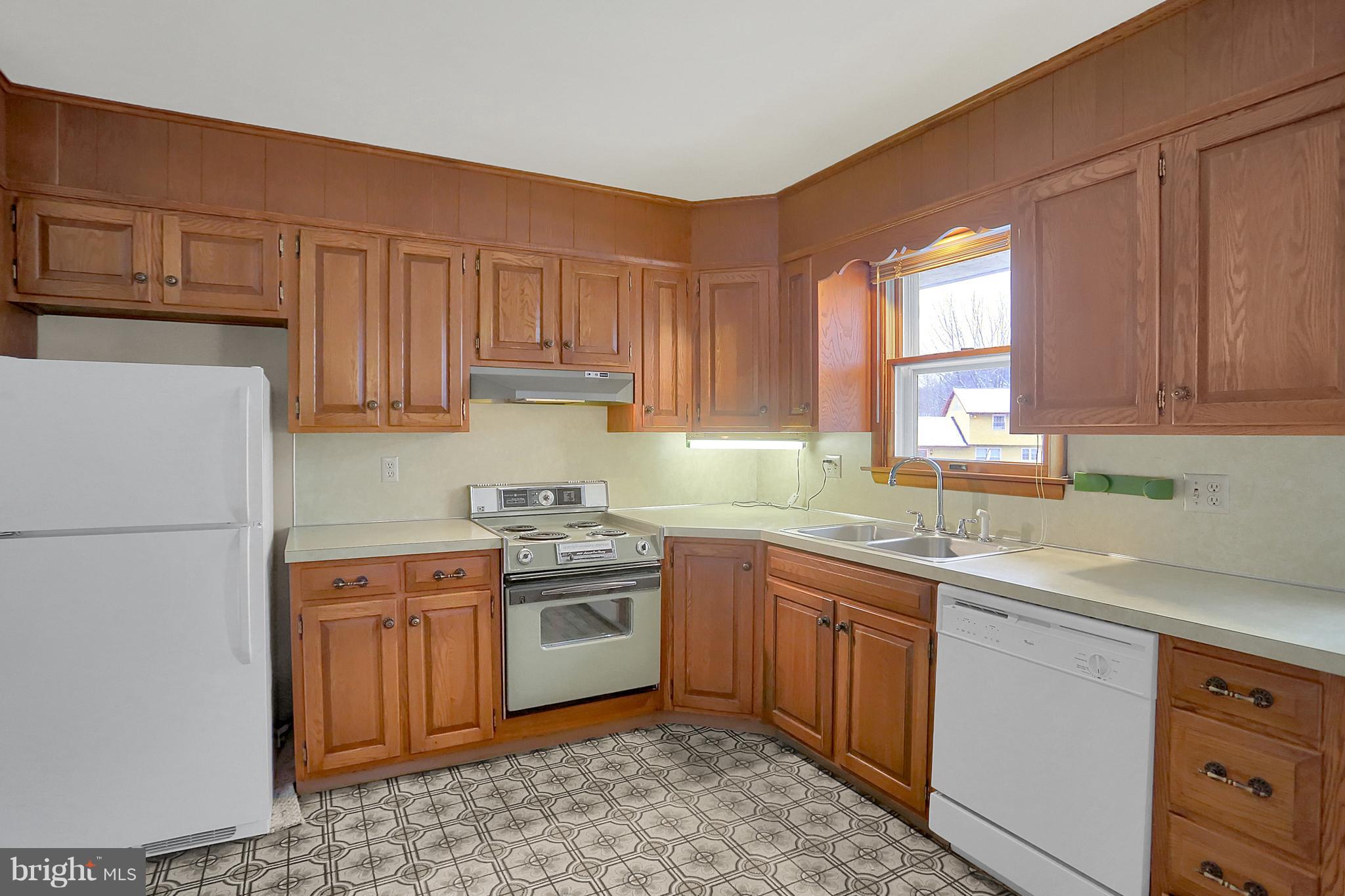 38 West Roseville Road Lancaster, PA 17601 - Photo 13 of 29 Gallery Image 13