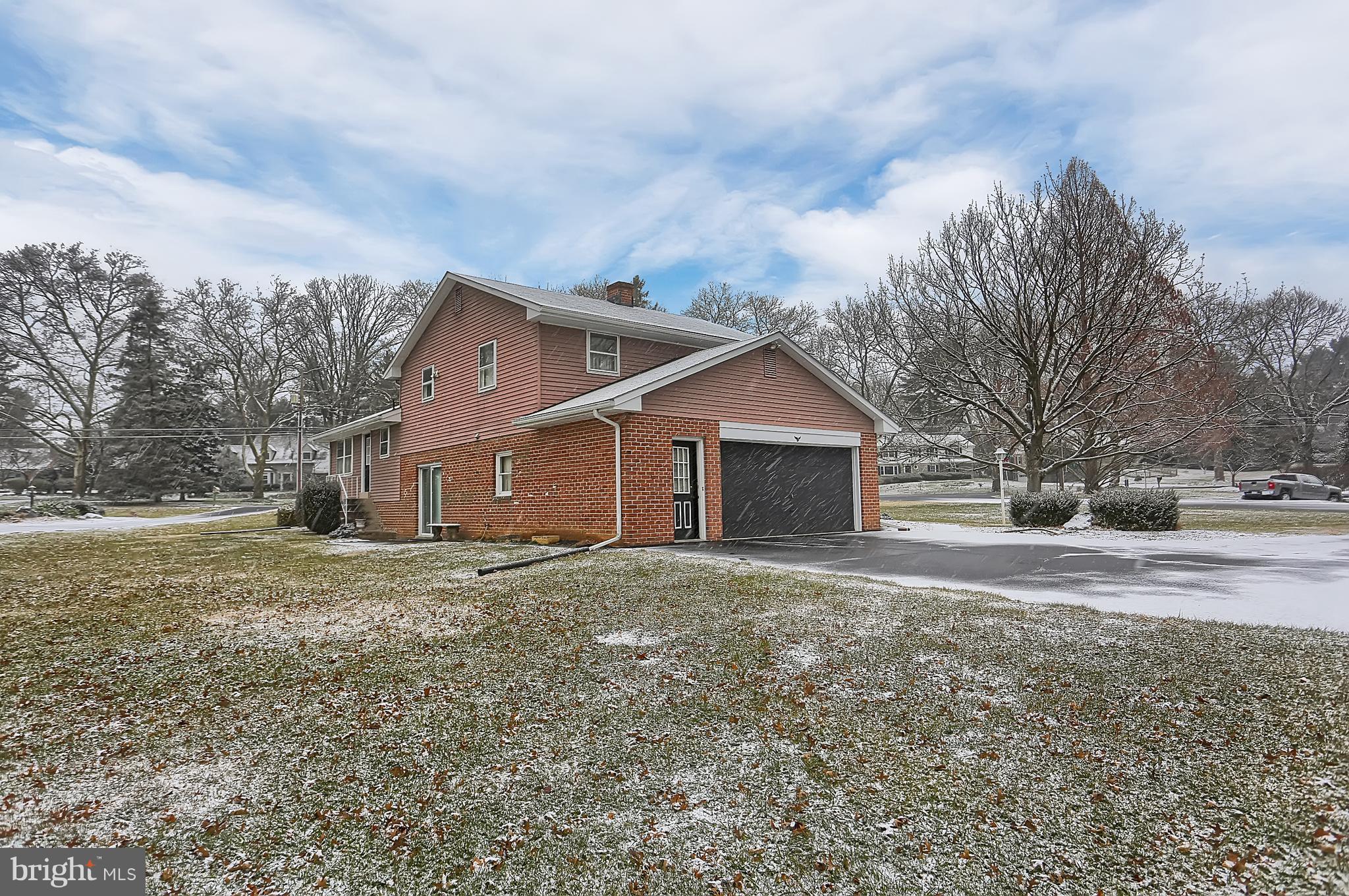 38 West Roseville Road Lancaster, PA 17601 - Photo 4 of 29 Gallery Image 4