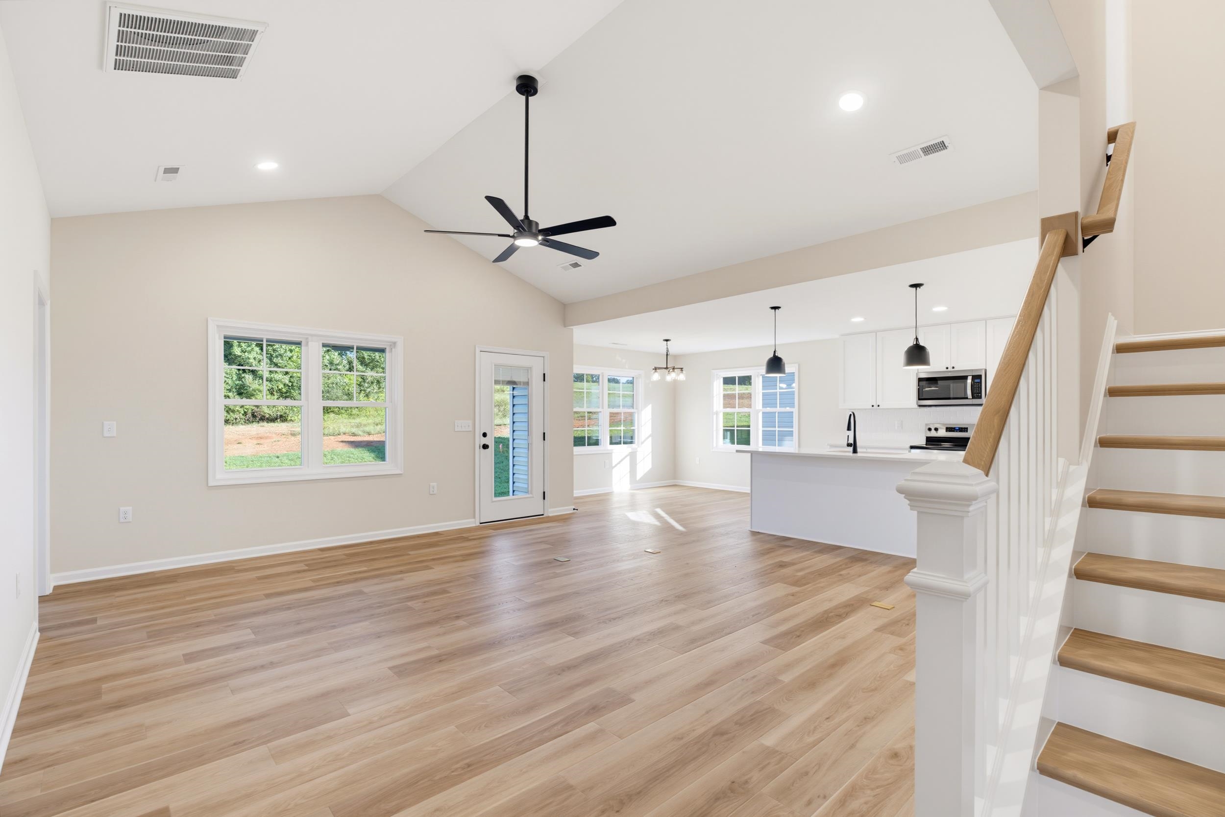 309 Ridge Crest Terrace Waynesboro, VA 22980 - Photo 7 of 32 Gallery Image 7