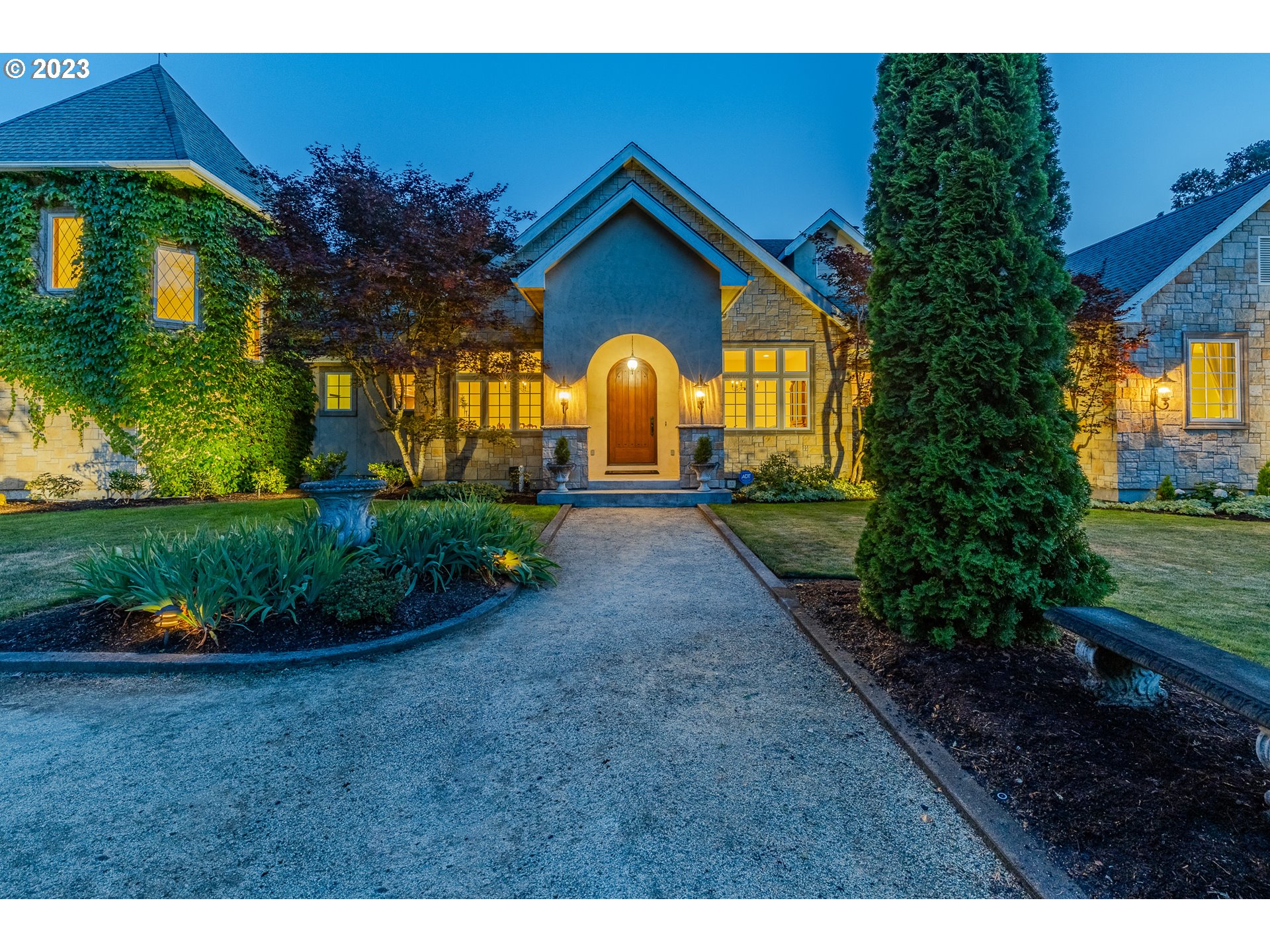 86705 Pine Grove Road Eugene, OR 97402 - Photo 2 of 48 a front view of a house with a yard