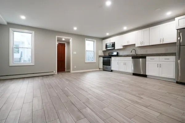 $1,900 | 1620 Palisade Avenue, Unit B, Union City, NJ 07087
