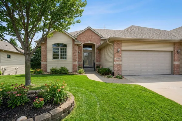 $399,900 | 10106 Chestnut Circle North, Brooklyn Park, MN 55443