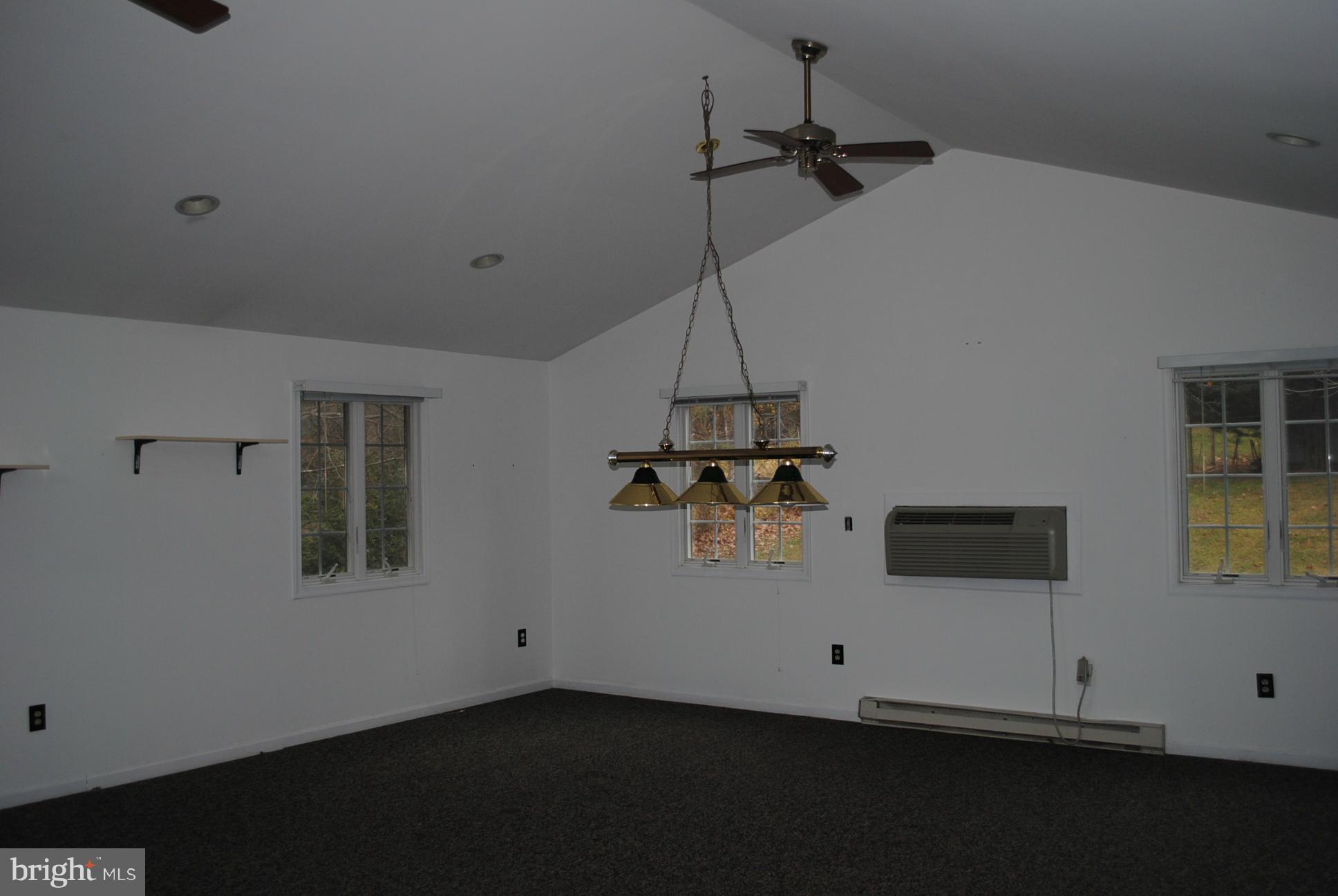 1433 Pinch Valley Road Westminster, MD 21158 - Photo 12 of 28 Family Room