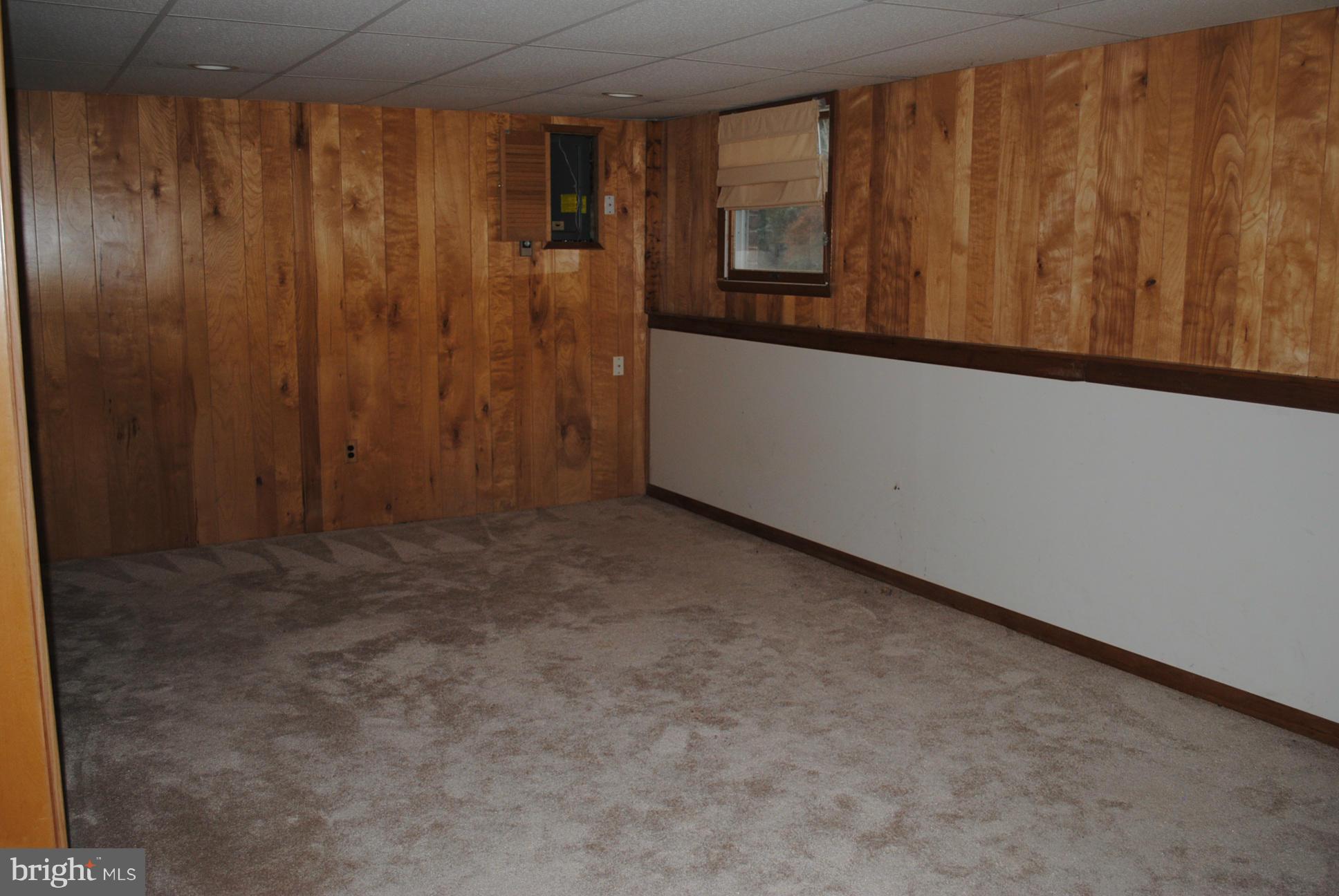 1433 Pinch Valley Road Westminster, MD 21158 - Photo 24 of 28 Bedroom