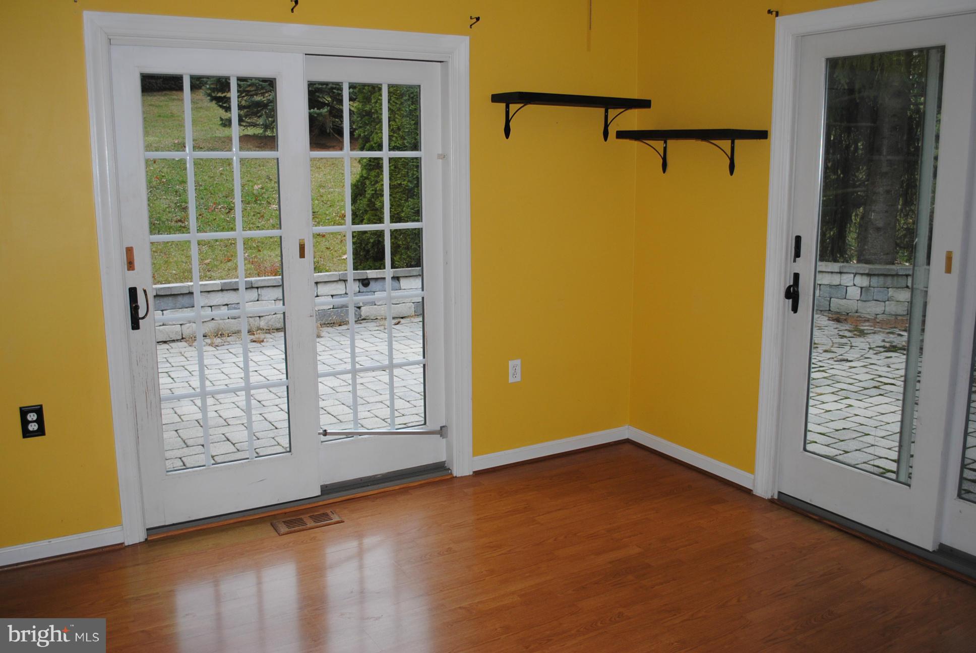 1433 Pinch Valley Road Westminster, MD 21158 - Photo 6 of 28 Kitchen