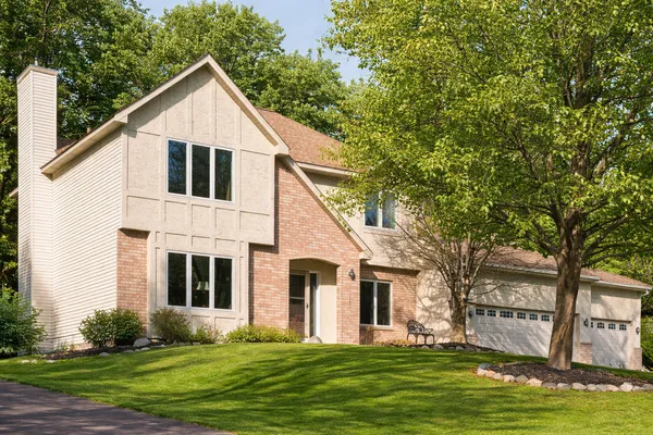 $535,000 | 8463 Zanzibar Lane North, Maple Grove, MN 55311