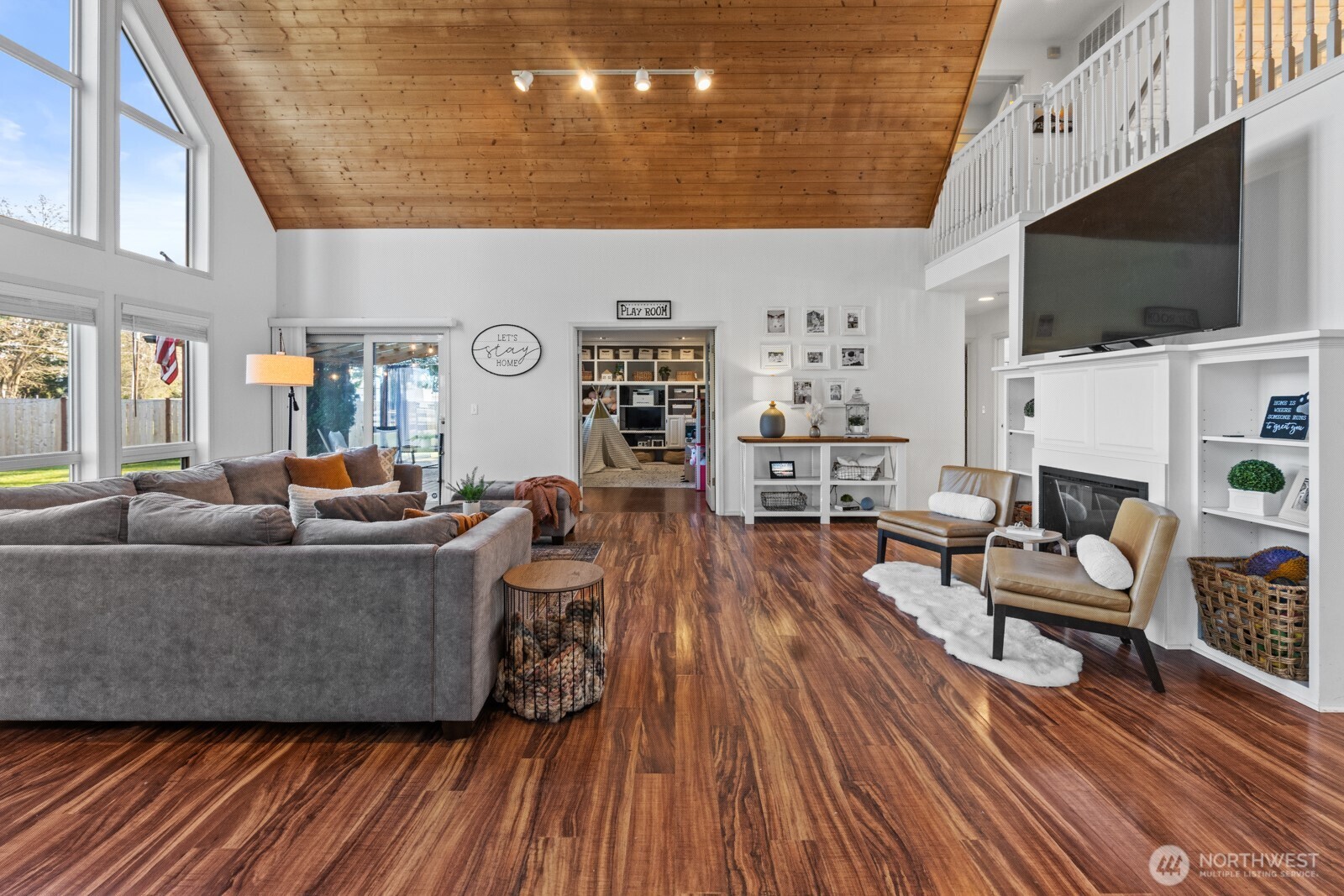 9405 Bridge Road Southeast Yelm, WA 98597 - Photo 6 of 37