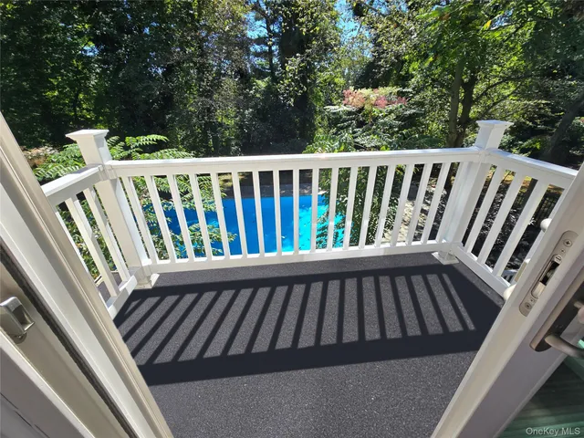 $2,246,000 | 32 Valley Road, Old Westbury, NY 11568