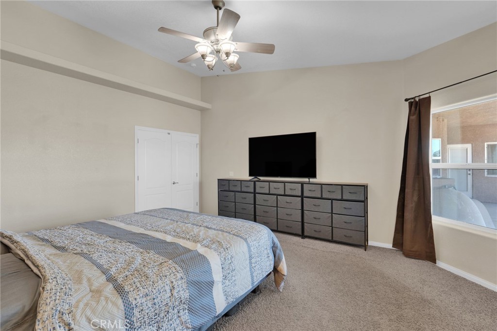 7435 Solano Road Phelan, CA 92371 - Photo 15 of 65
