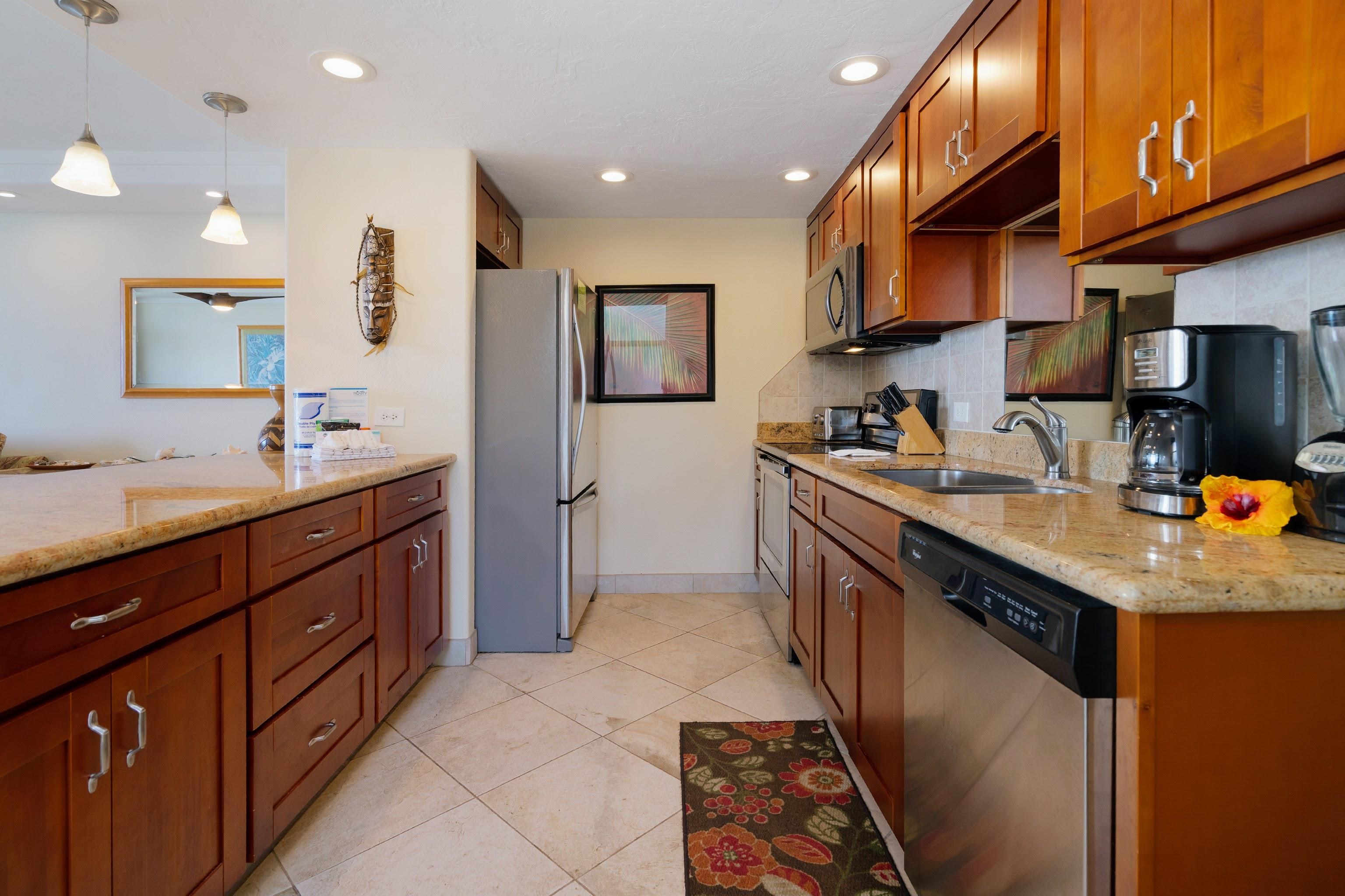 4471 Lower Honoapiilani Road, Unit 301 Lahaina, HI 96761 - Photo 12 of 29 Gallery Image 12