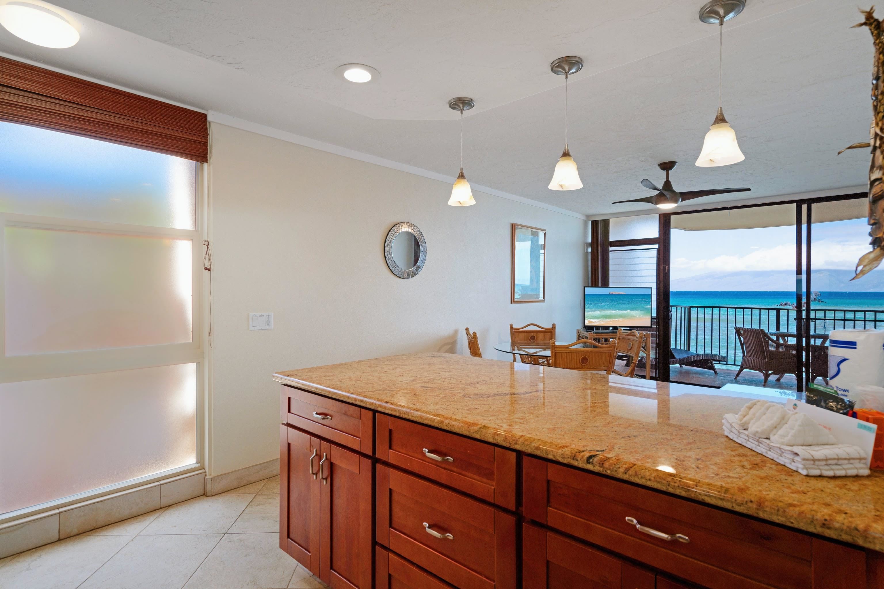 4471 Lower Honoapiilani Road, Unit 301 Lahaina, HI 96761 - Photo 14 of 29 Gallery Image 14