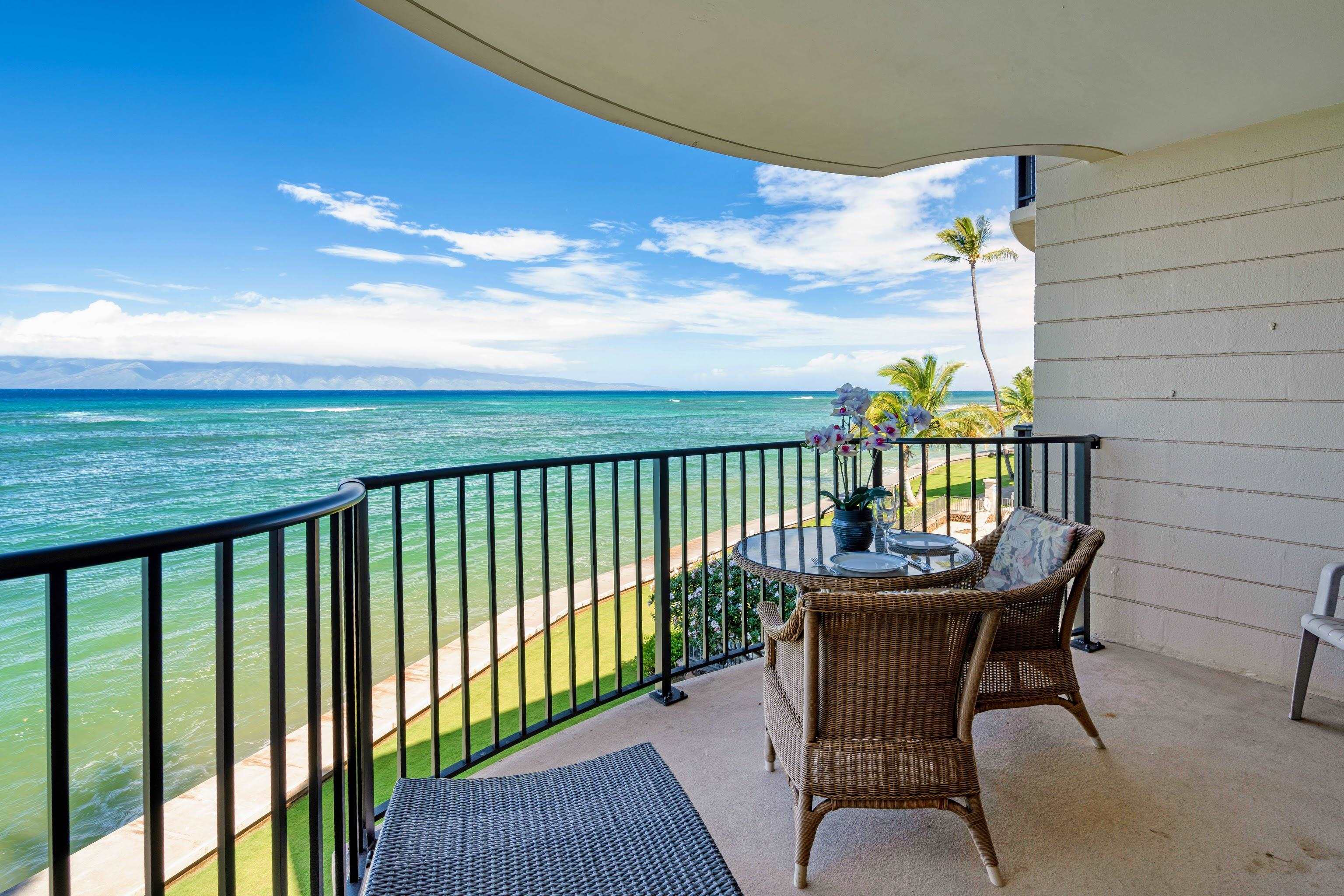 4471 Lower Honoapiilani Road, Unit 301 Lahaina, HI 96761 - Photo 2 of 29 Gallery Image 2