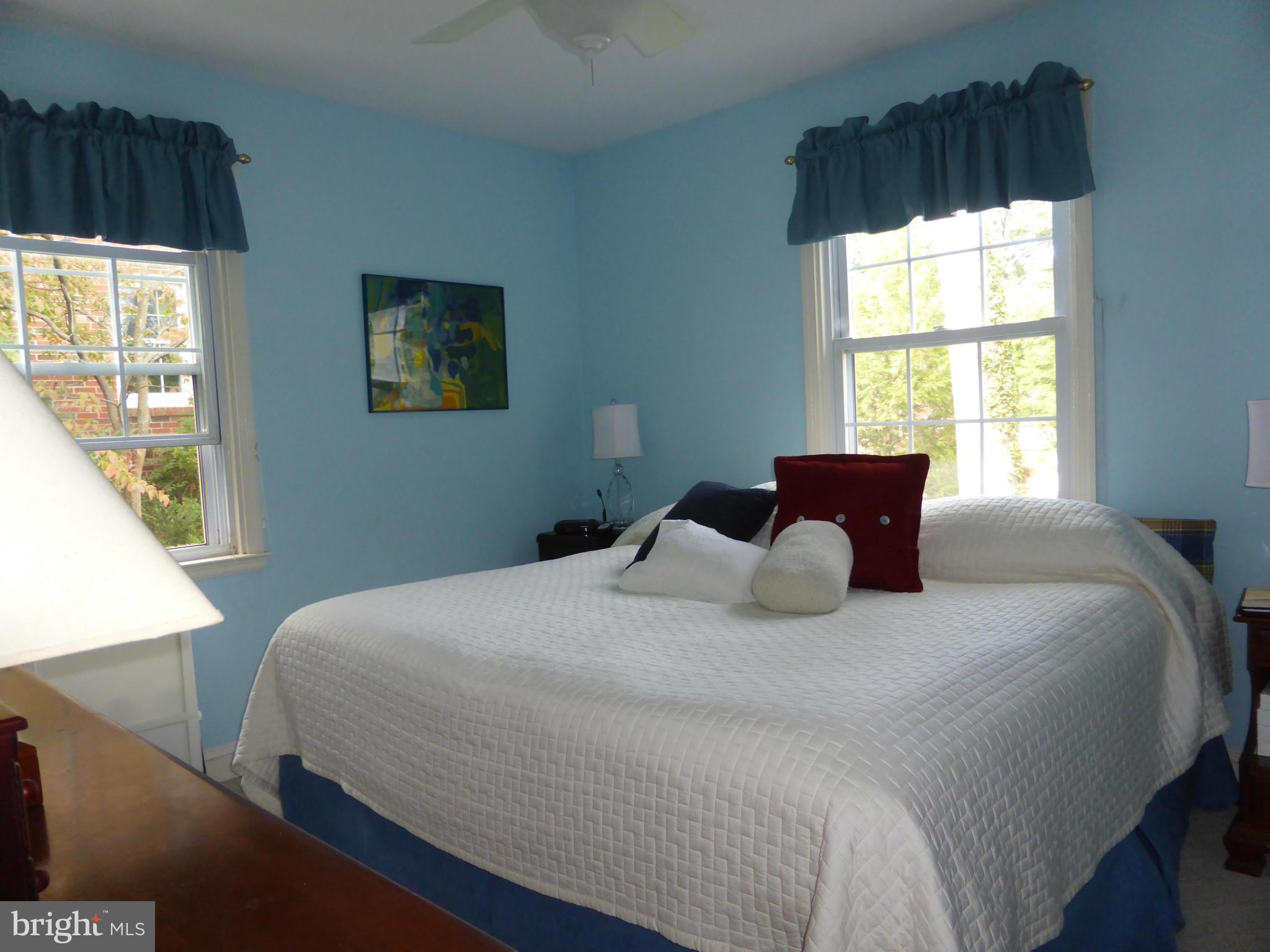 733 Anneslie Road Baltimore, MD 21212 - Photo 9 of 11 a bedroom with a bed and a window