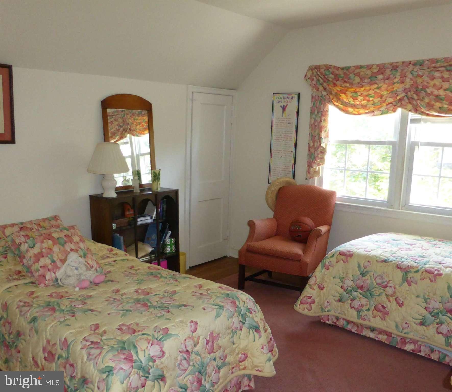 733 Anneslie Road Baltimore, MD 21212 - Photo 10 of 11 a bedroom with bed and window