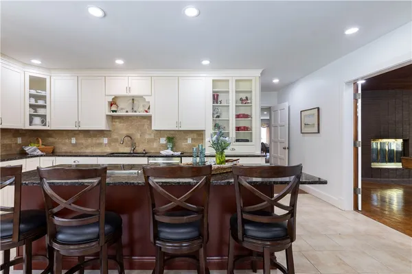 $1,599,999 | 136 White Birch Circle, Scituate, RI 02831