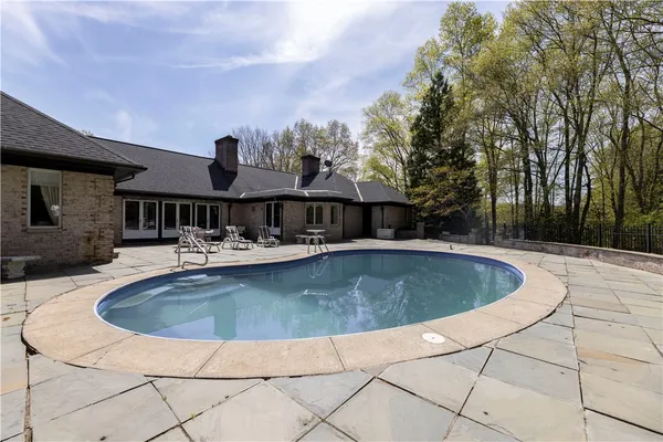 $1,599,999 | 136 White Birch Circle, Scituate, RI 02831