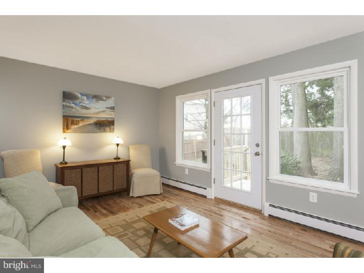 7 Cardinal Road Hamilton, NJ 08619 - Photo 13 of 25 Family Room