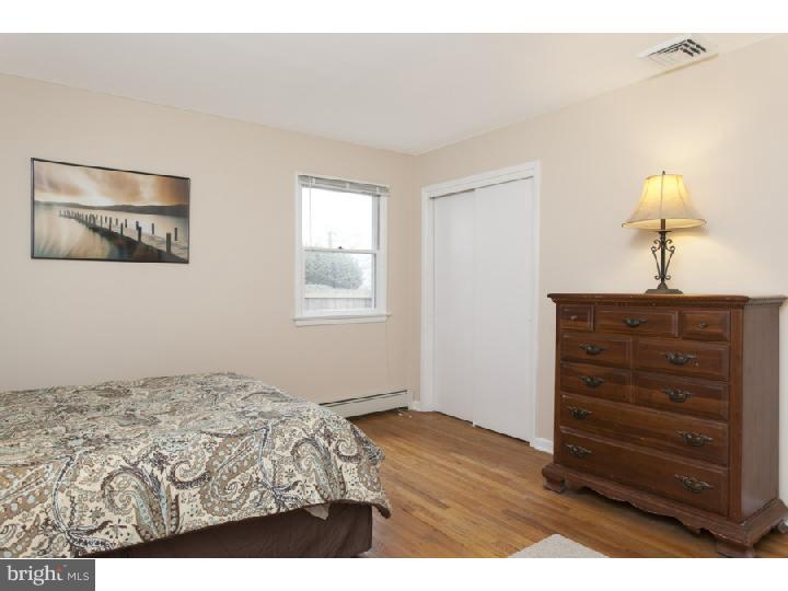7 Cardinal Road Hamilton, NJ 08619 - Photo 15 of 25 Bedroom - Main