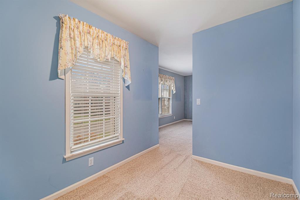 822 Augusta Drive Rochester Hills, MI 48309 - Photo 25 of 35