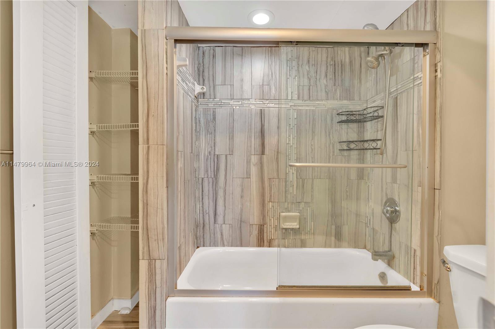 10 Royal Palm Way, Unit 302 Boca Raton, FL 33432 - Photo 20 of 43 Gallery Image 20