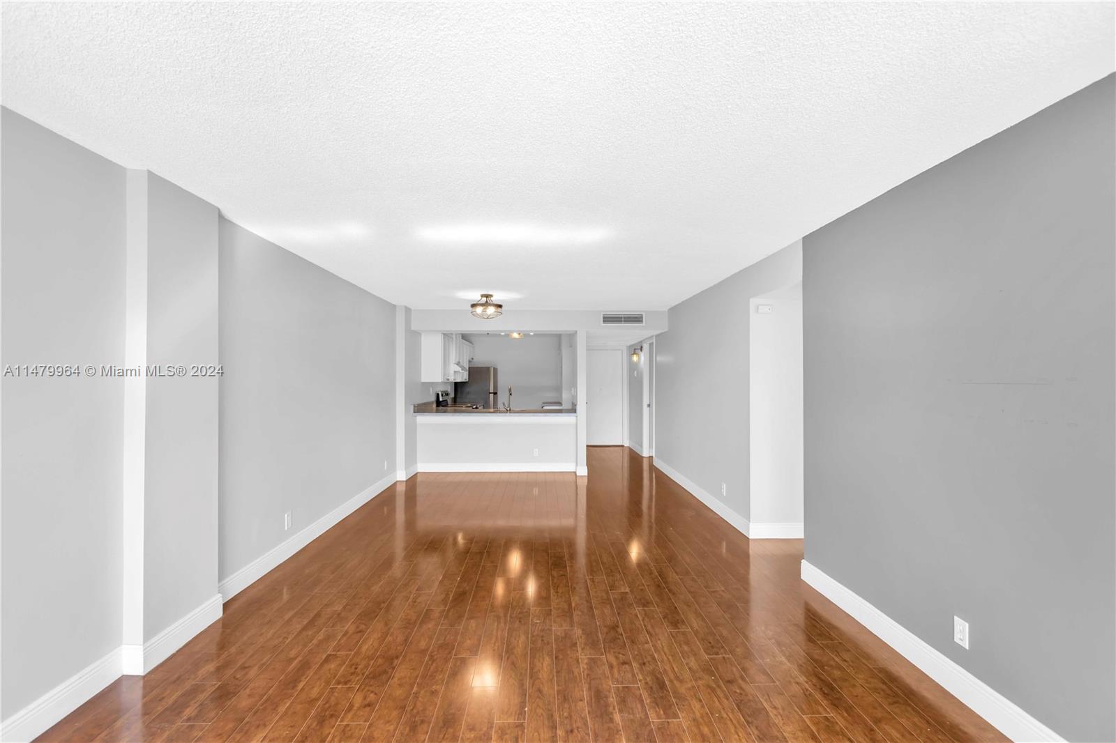 10 Royal Palm Way, Unit 302 Boca Raton, FL 33432 - Photo 4 of 43 Gallery Image 4